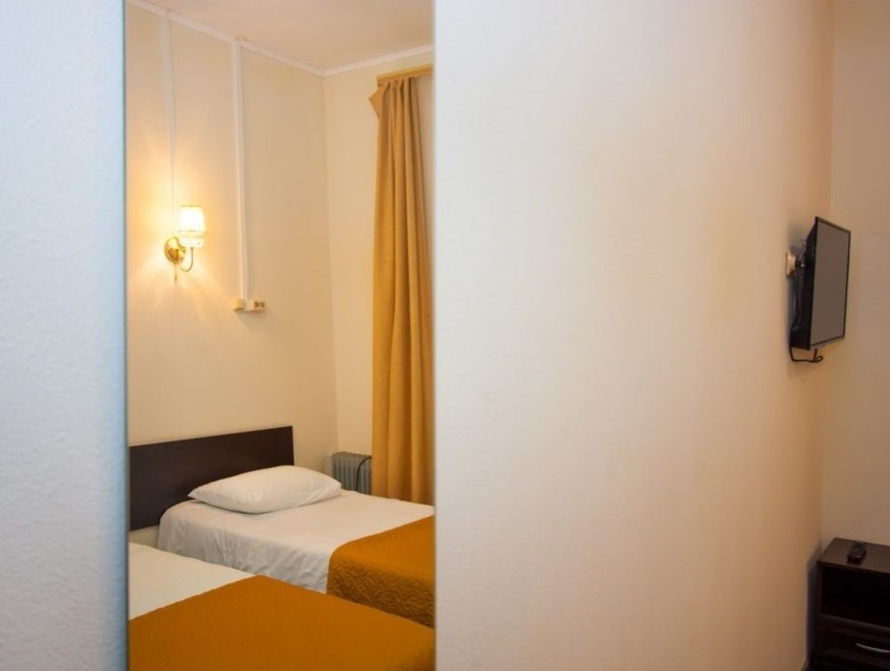 Yellow Hotel Szentpétervár Kültér fotó